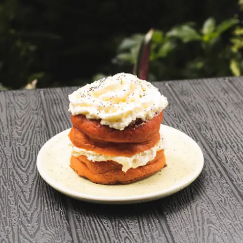 Mini torta de zanahoria con frosting